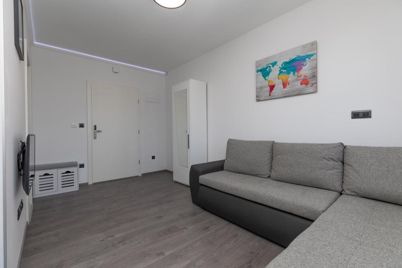 Apartma Viva *
